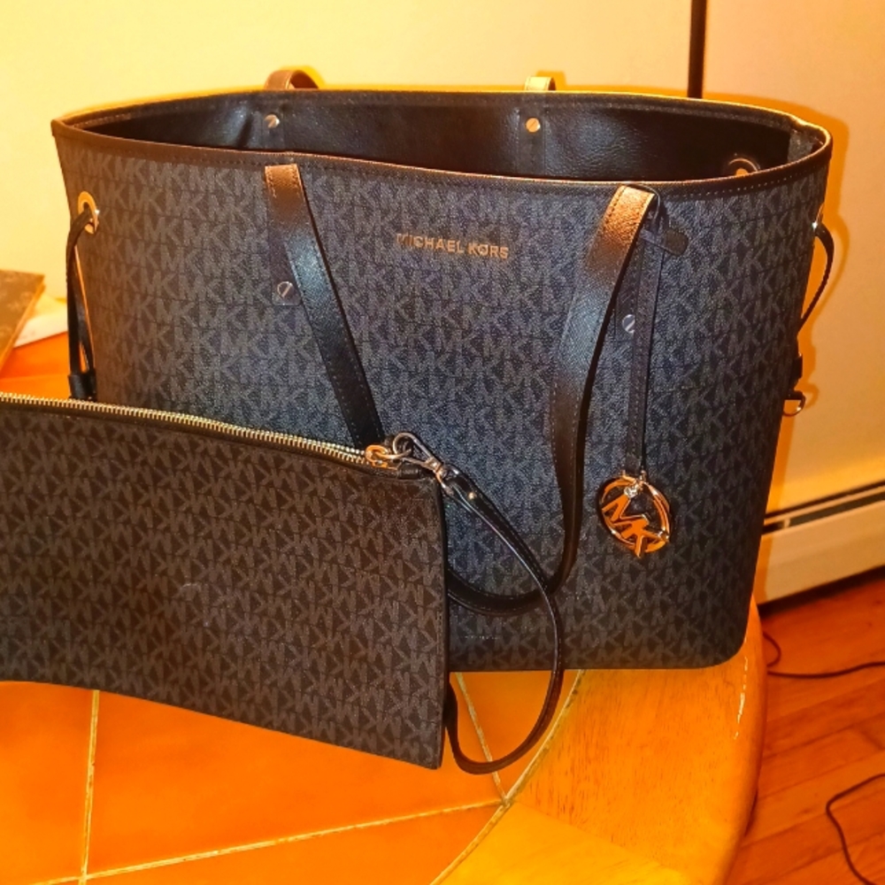 Michael Kors large leather tote with clutch